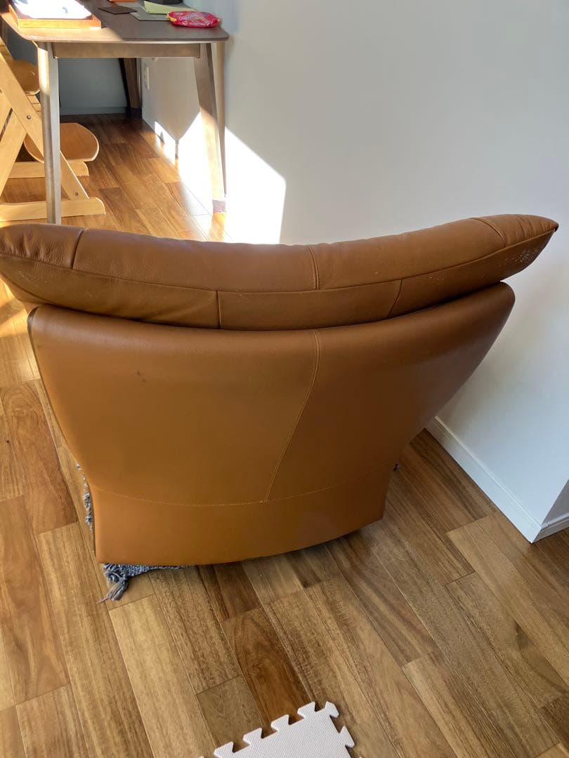 karimoku カリモク 回転 本革レザー 1人掛けソファ ラウンジソファ