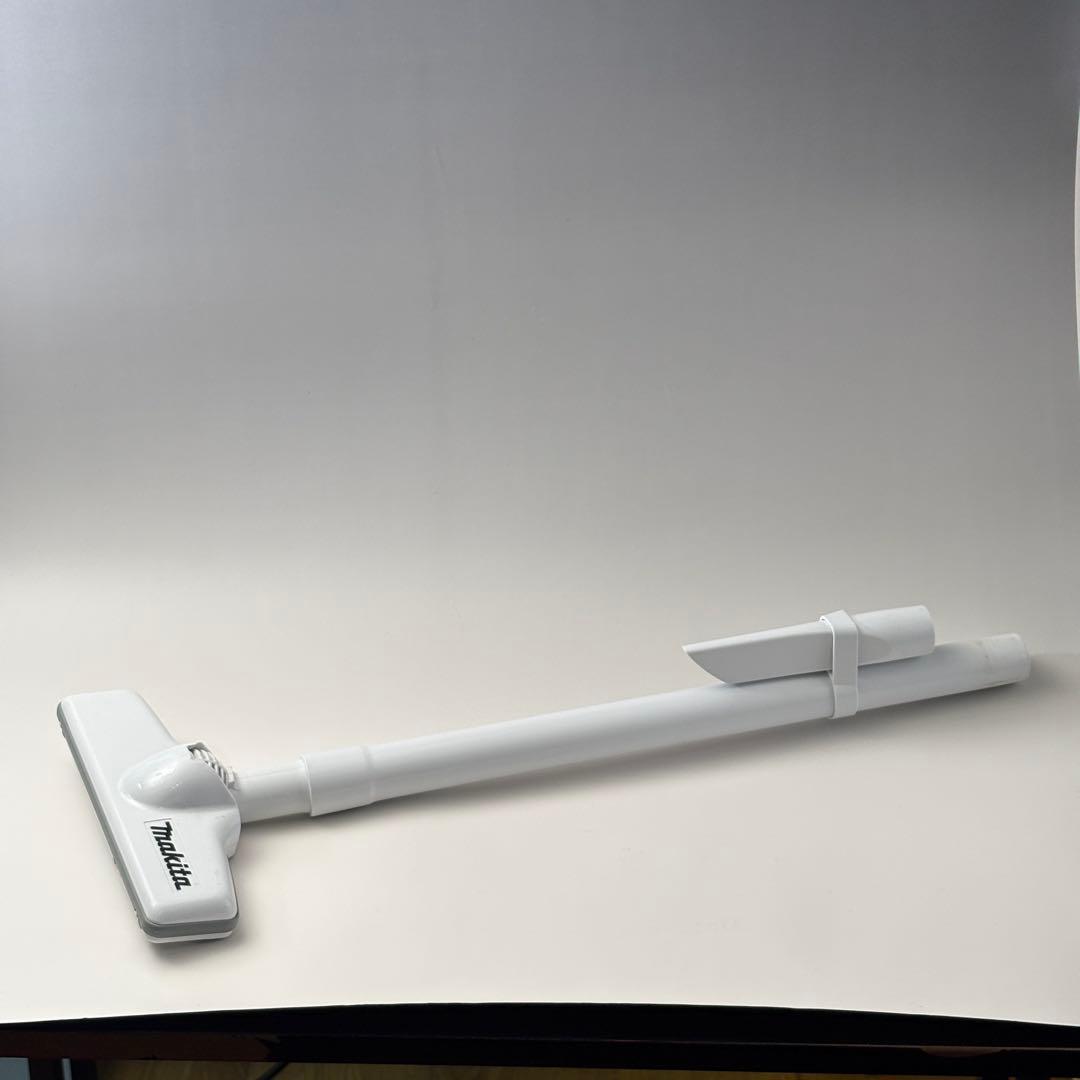 マキタ コードレス掃除機CL107FDSHW 10.8Vバッテリ及び充電器付