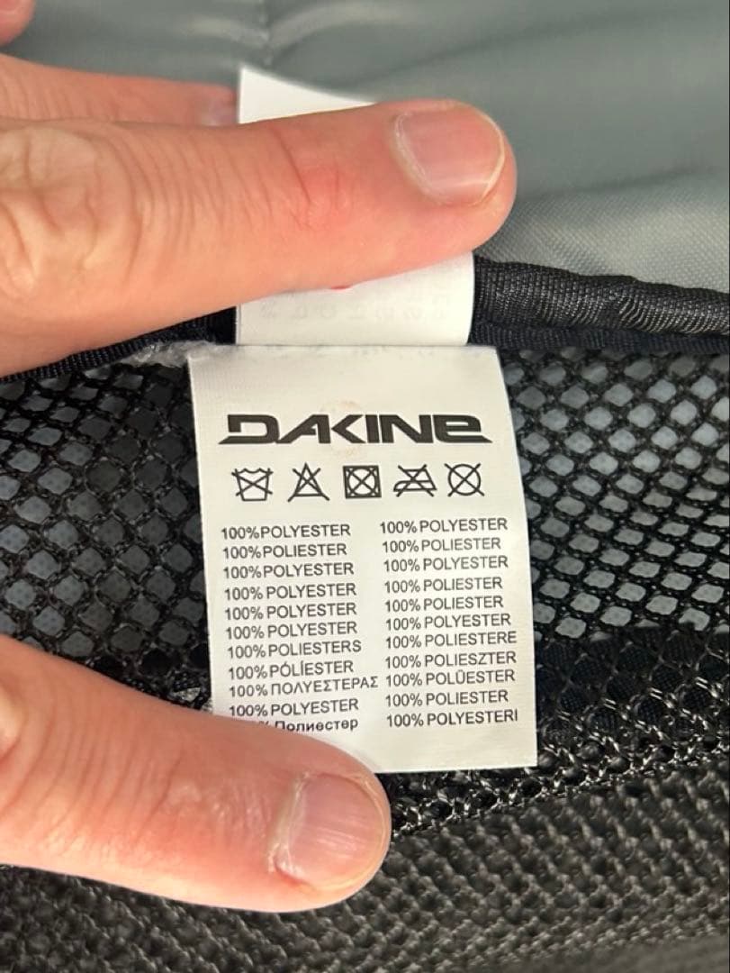 DAKINE グレー キャリーバッグ 大容量