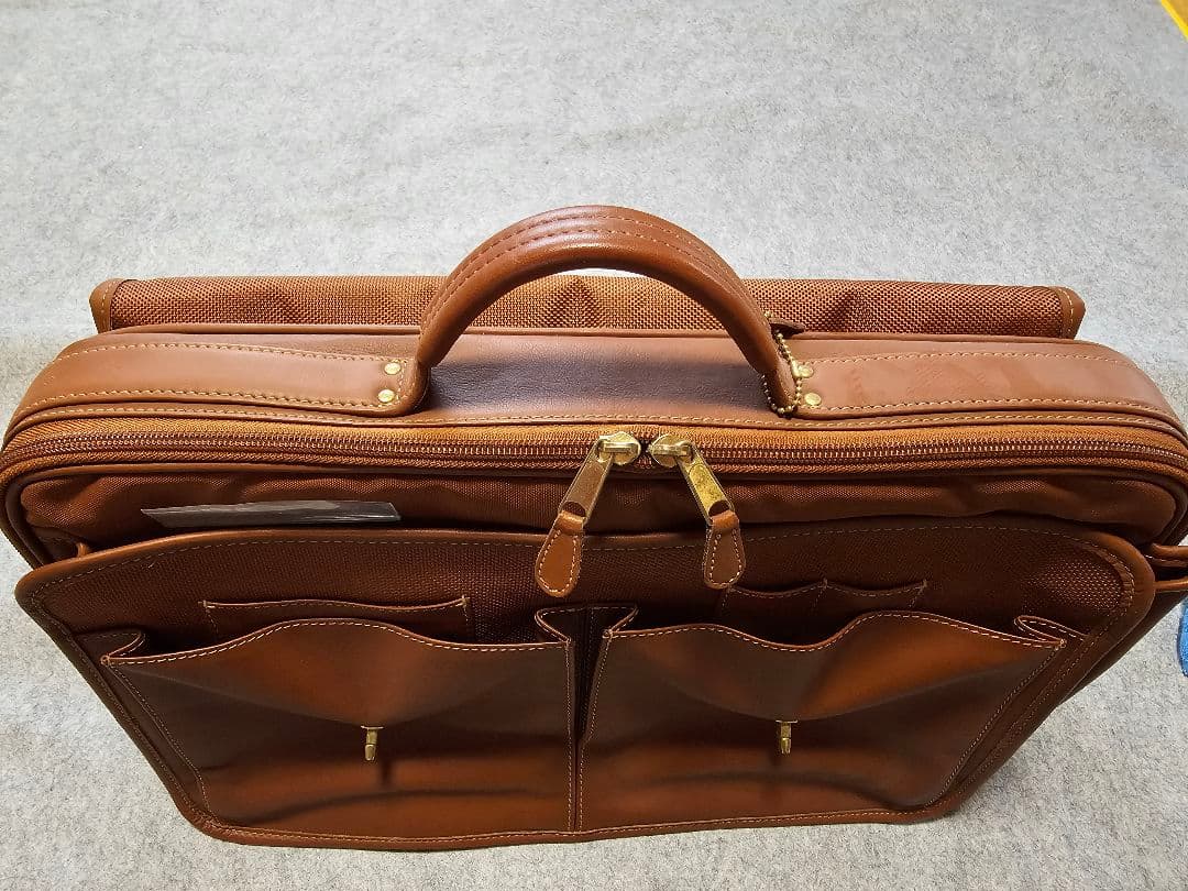 【未使用】オールドコーチ ビジネスバッグ ディプロマット ターンロック　ブラウン