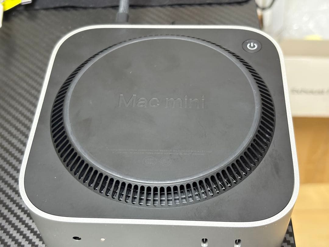 Macデスクトップ M4 Mac mini. 16GB/256GB