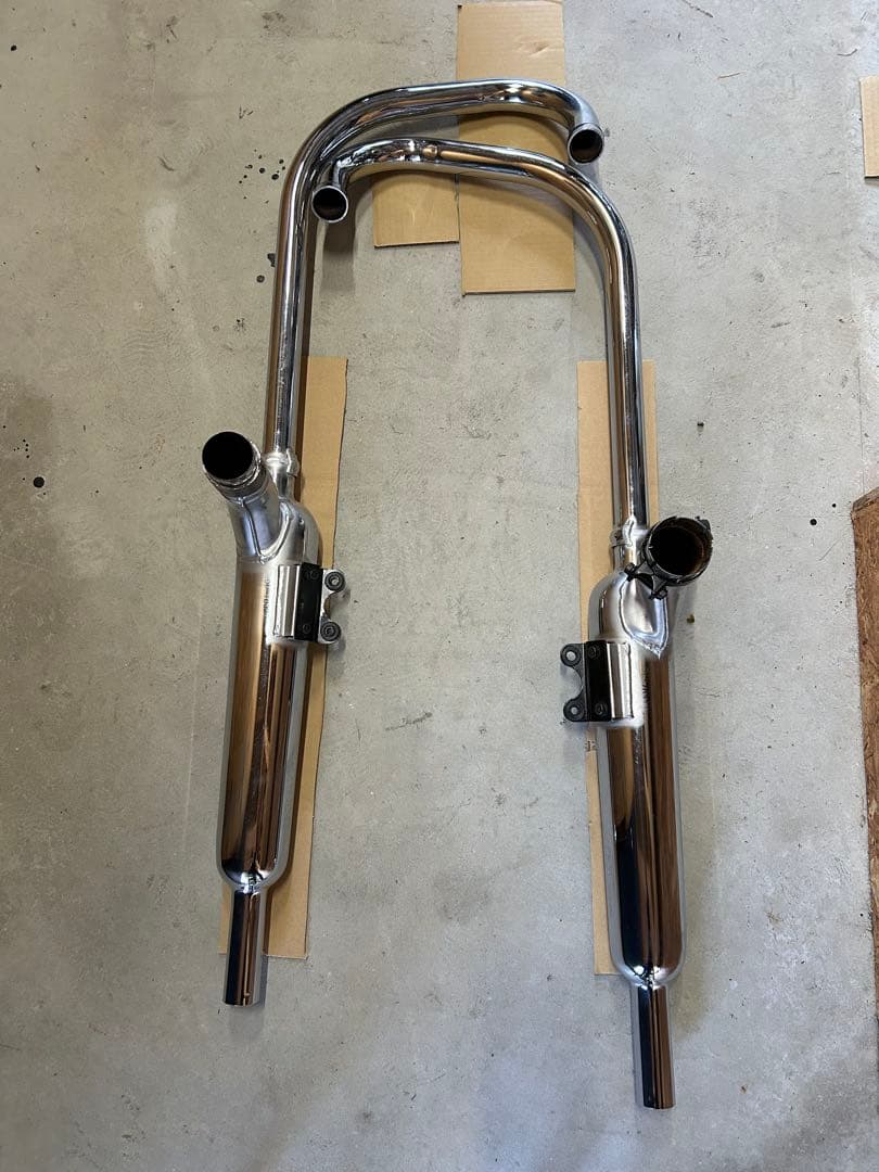 W650 マフラー　純正