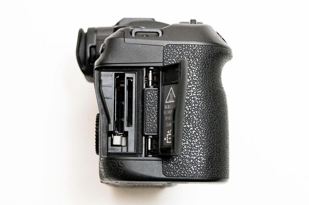 Canon キヤノン EOS R5 + RF50mm F1.8 （別売フード付）