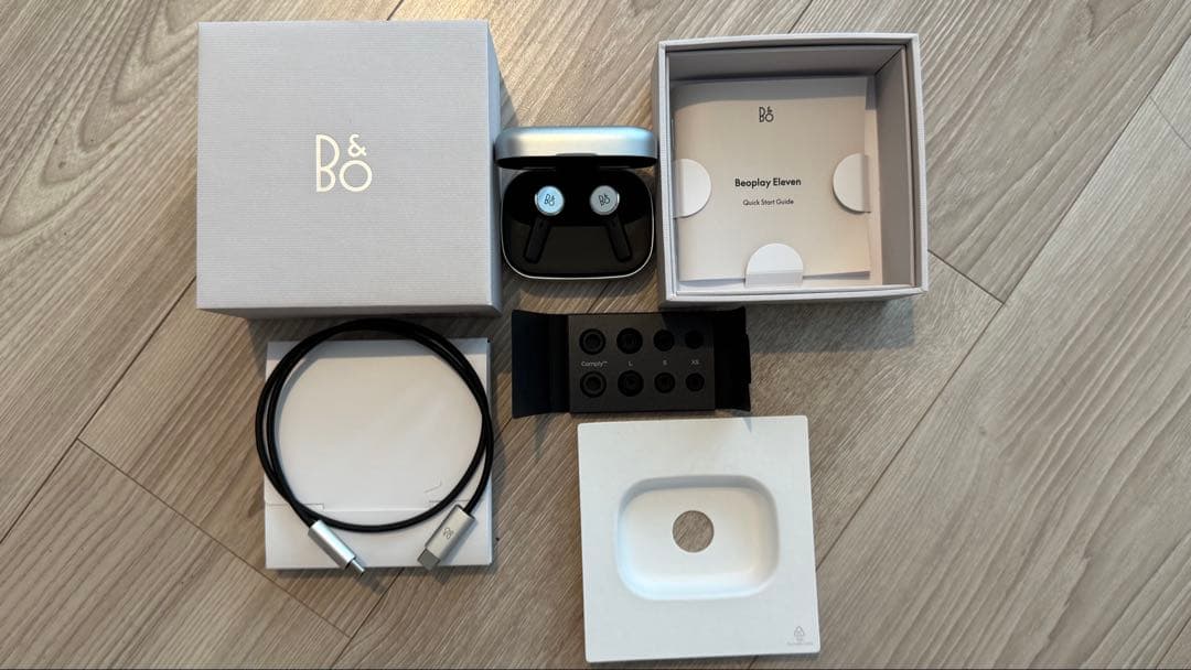 Bang & Olufsenワイヤレスイヤホン Beoplay 11