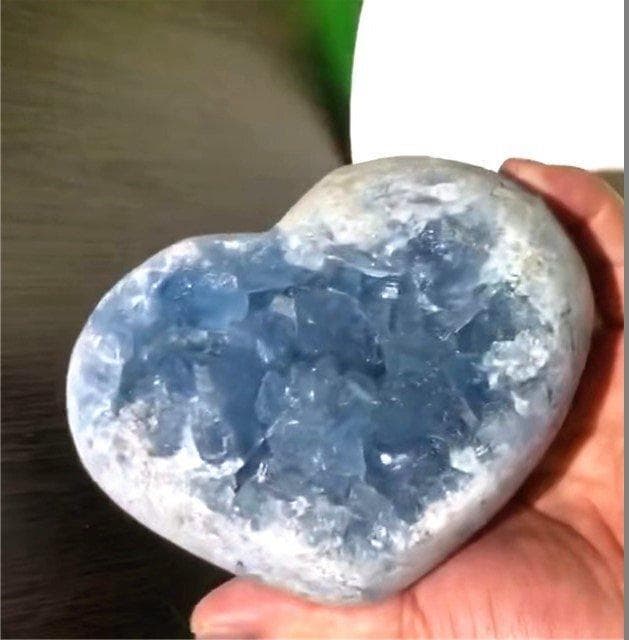 天然アクアマリン原石B0110/DZR/161A