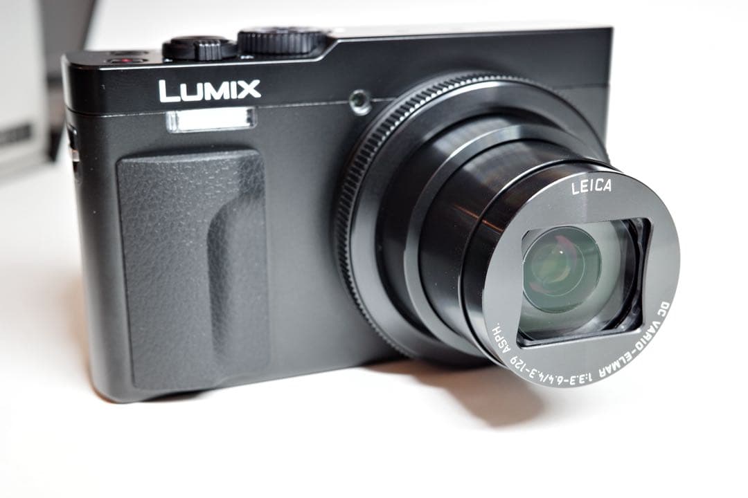 u*n様 Panasonic LUMIX DC-TZ99 美品