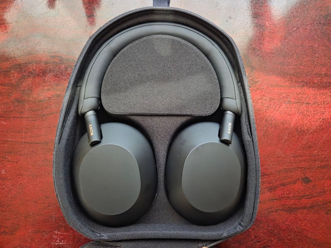 ソニー WH-1000XM5 　ブラック