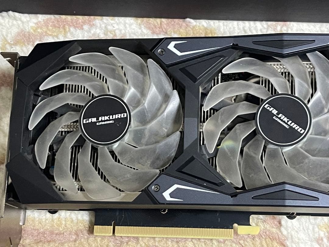 玄人志向 GALAKURO GeForce RTX 3070 本体