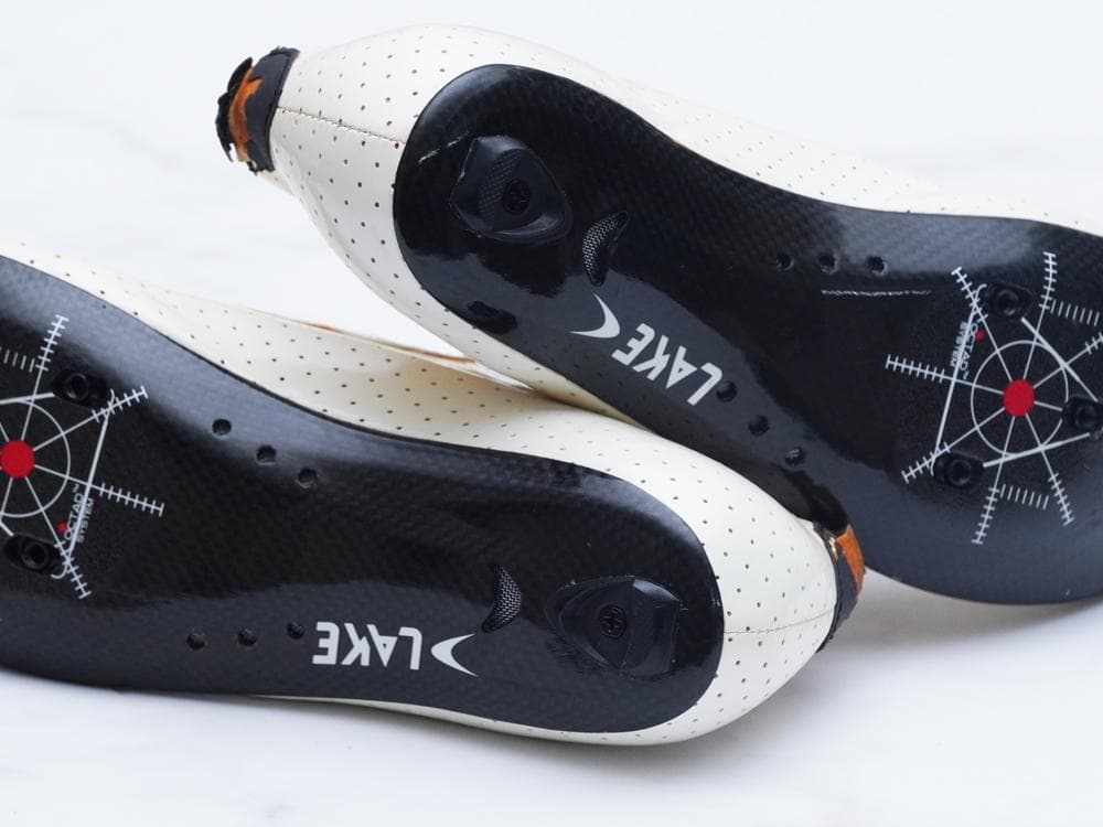 ☆新品未使用☆ LAKE CX301 ホワイト 40.5ノーマル幅 軽量294g