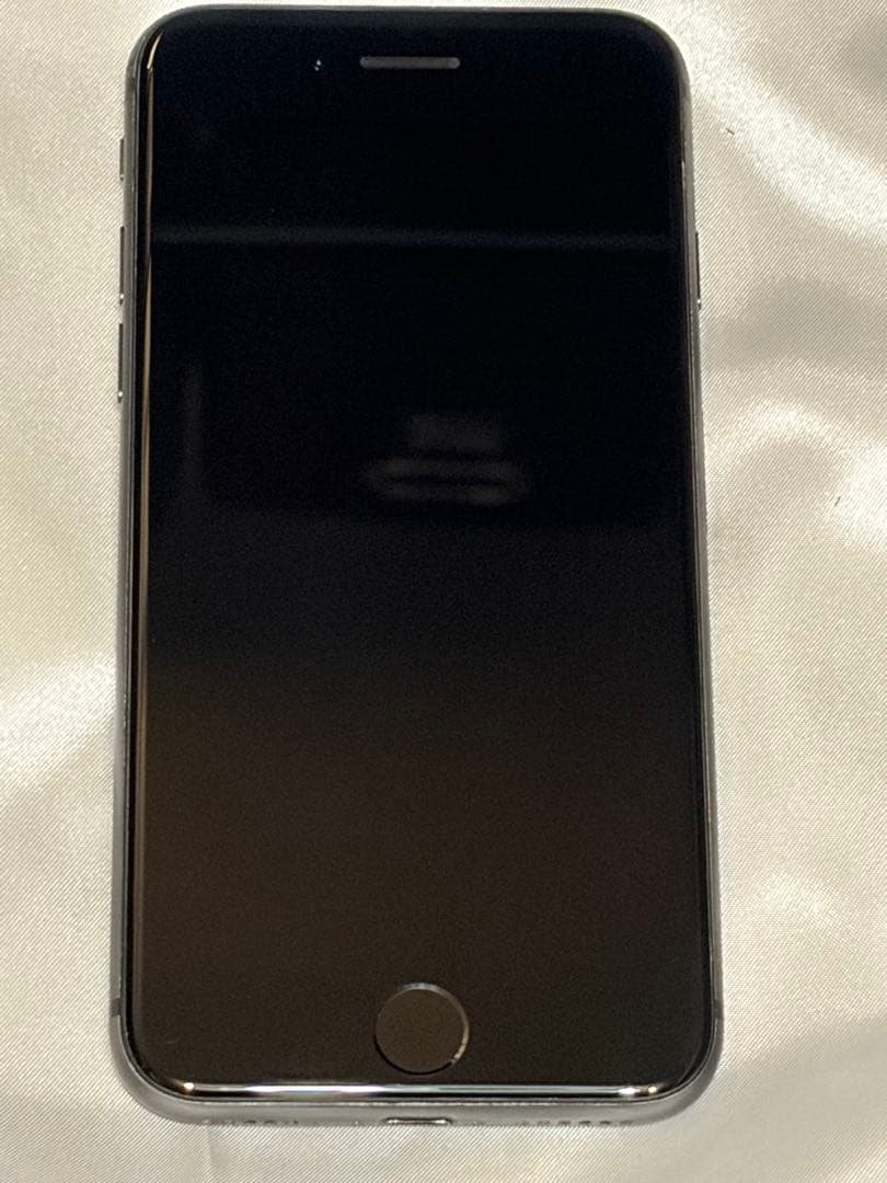iPhone 8 64GB SIMフリー スペースグレイ