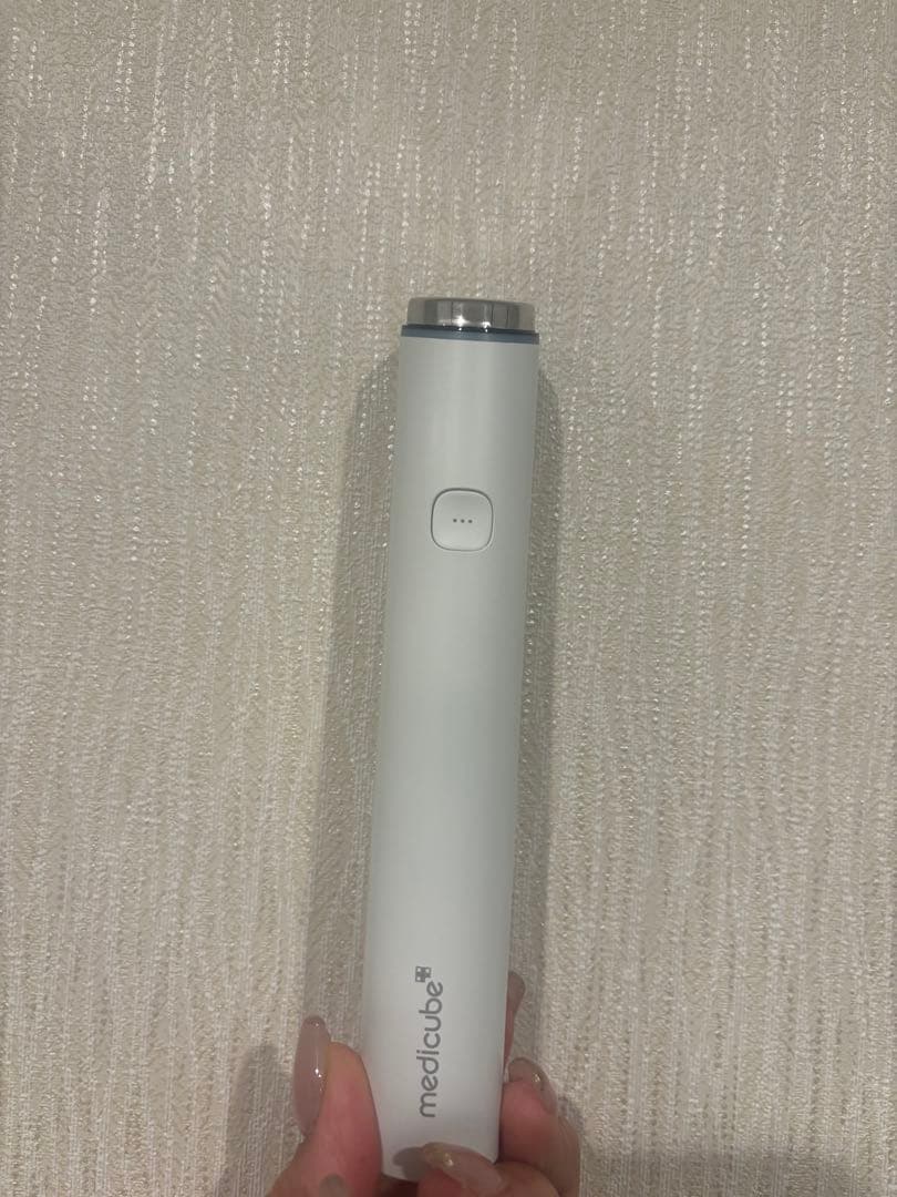 medicube Booster Pro Mini 美顔器ホワイト