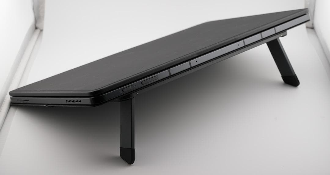 WindowsタブレットPC 13インチ Core i7 16GB 512GB