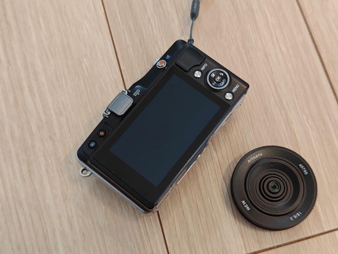 美品 Olympus E-PM2 レンズ付
