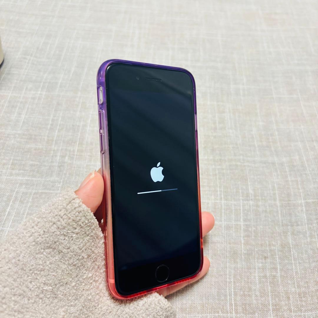 【美品】iPhoneSE 第2世代 64GB