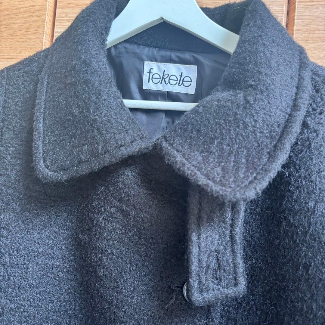 FEKETEラウンドカラーコート