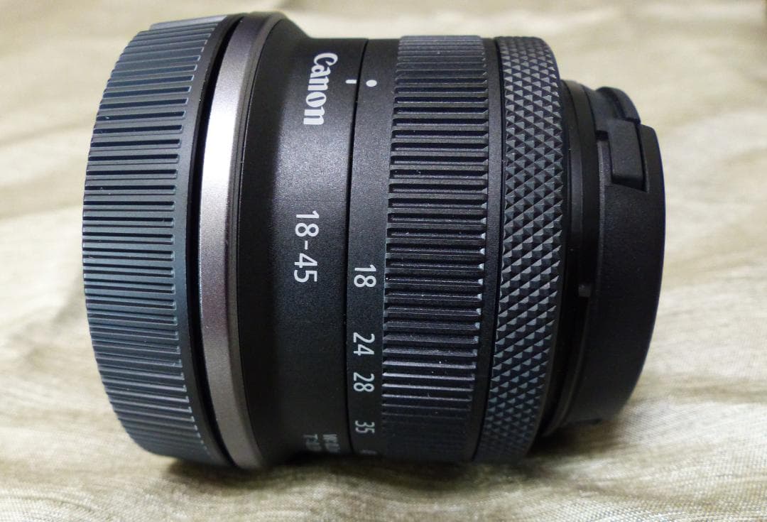 【美品】Canon EOS R100 RF-S 18-45mmキット お買い得品