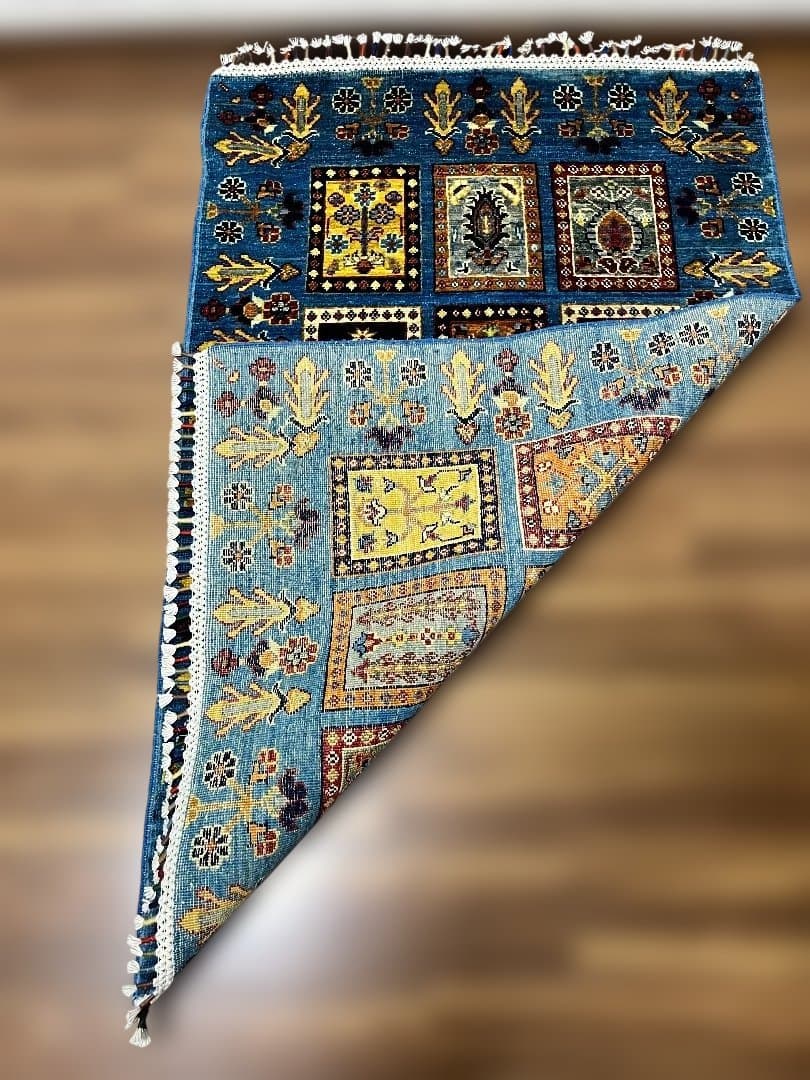 アフガニスタン手織りウール・コットン絨毯．83x 123 cm