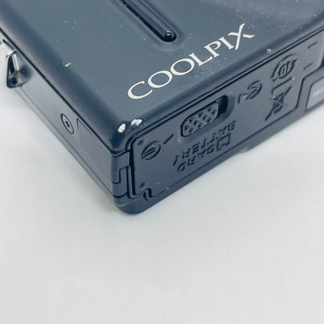 Nikon ニコン　コンパクトデジタルカメ　COOLPIX S8200