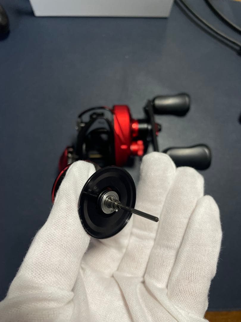 m*୧様 【美品】 アブ レボ5 ロケットL Abu REVO5 ROCKET