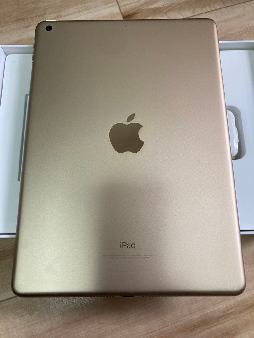 Apple iPad 第5世代 WiFiモデル 128GB ゴールド 本体