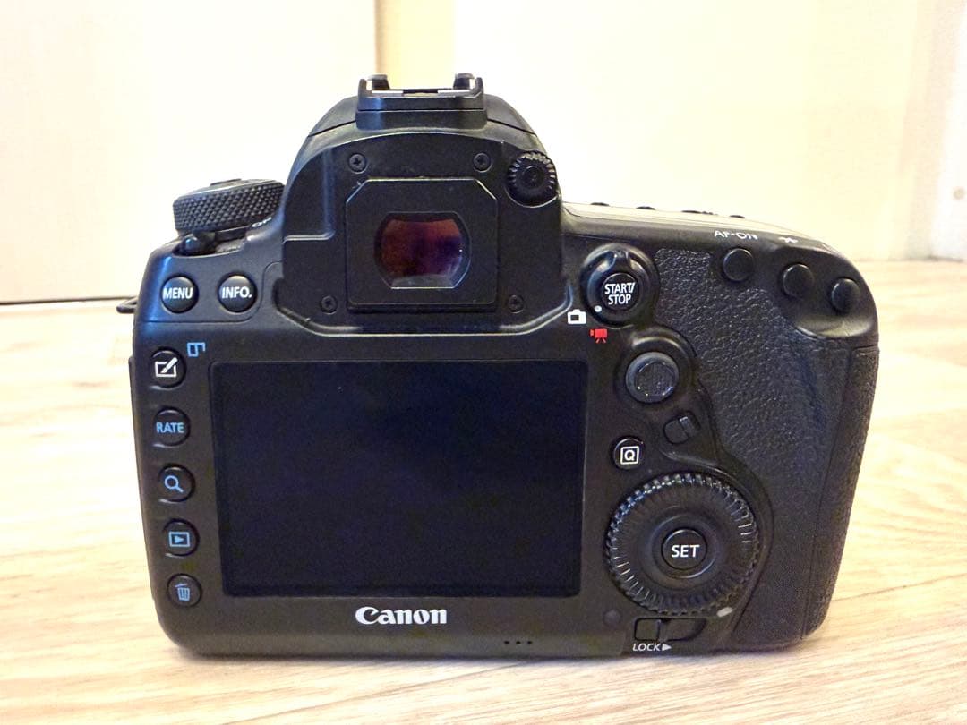 Canon EOS 5D Mark4 EF24-70L IS USMレンズキット