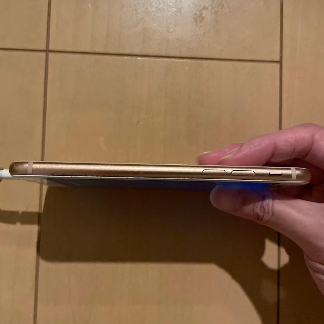 iPhone 8 ゴールド 64GB SIMフリー 画面ひび割れ