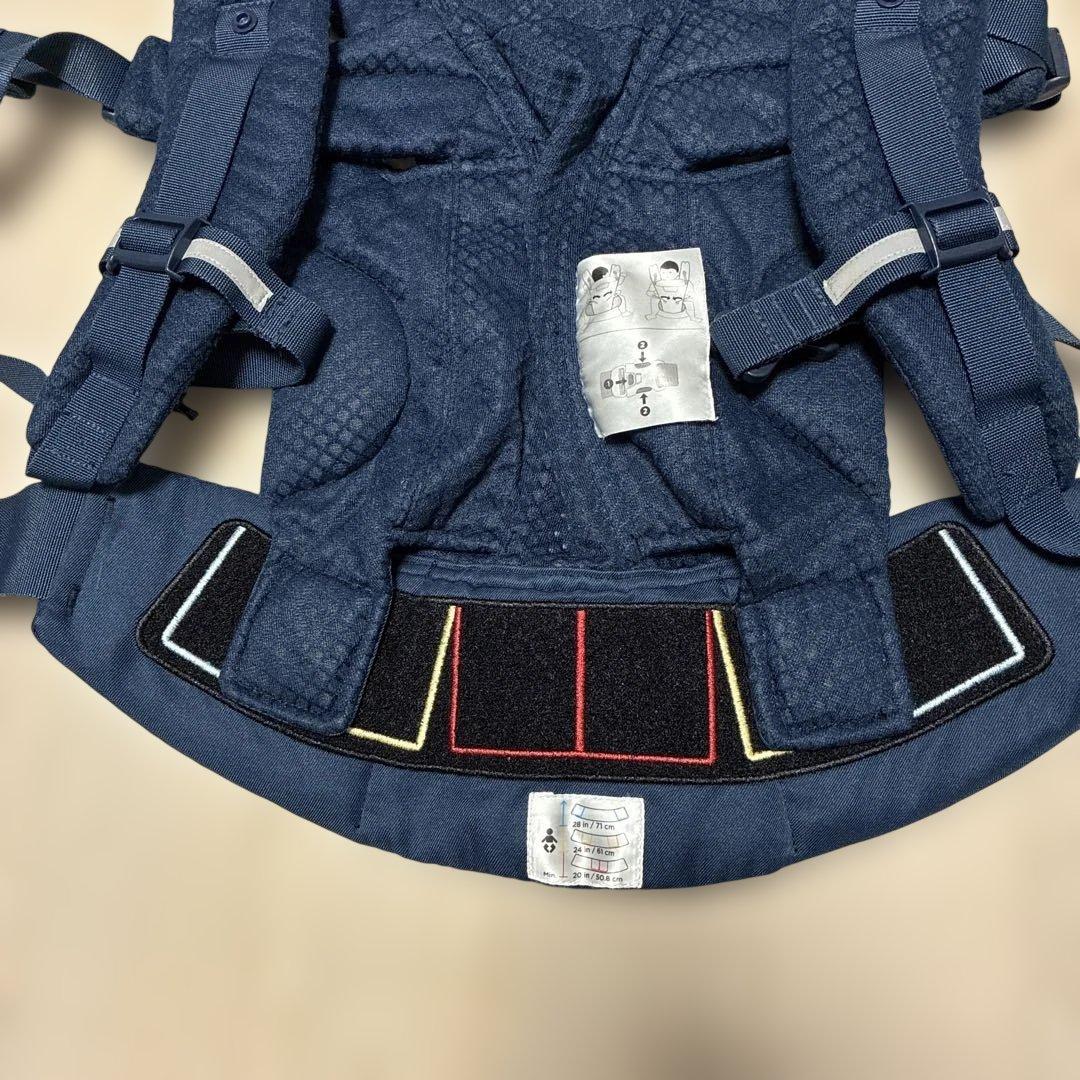 人気！エルゴの抱っこひも　オムニブリーズ　ミッドナイトブルー