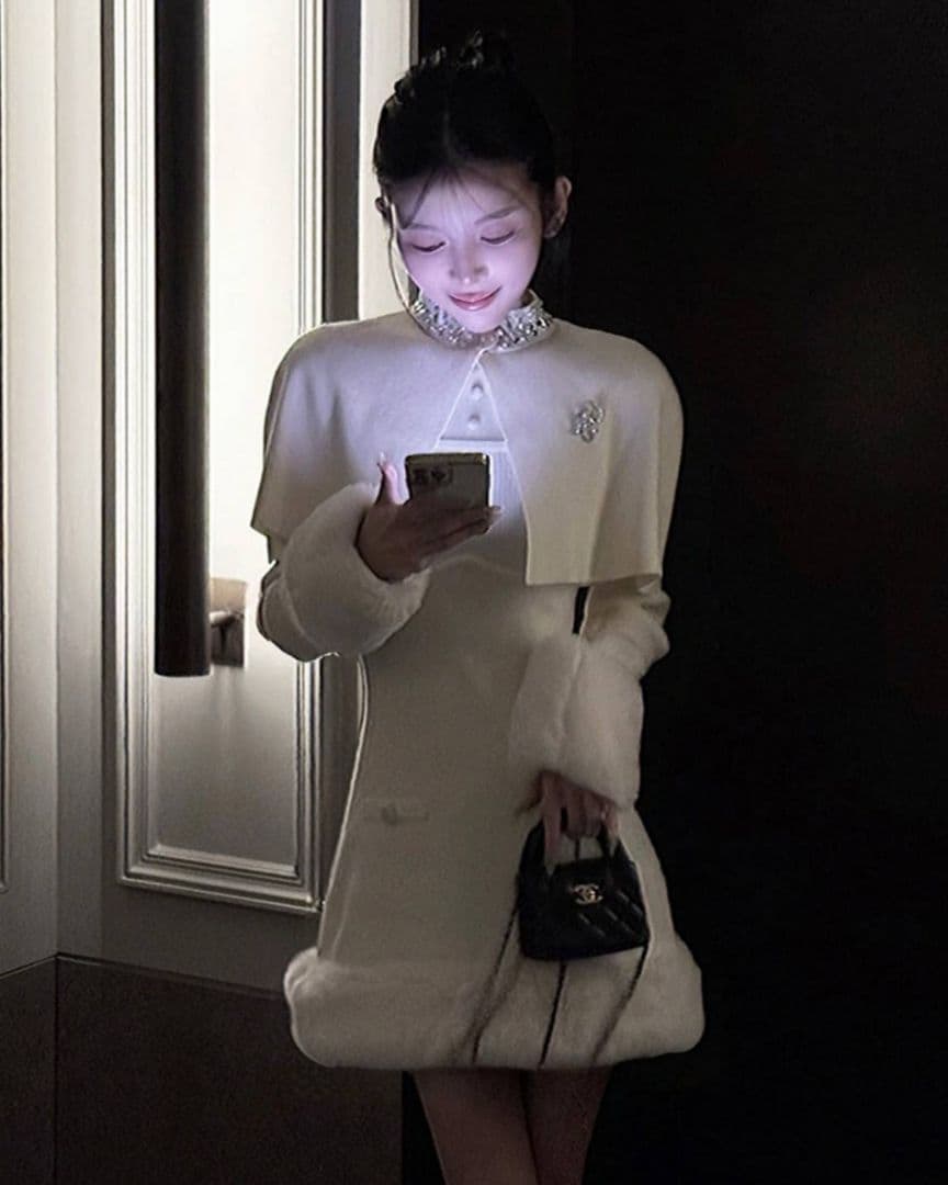 ダーリッチ フリーサイズ ビジューケープニットミニワンピース