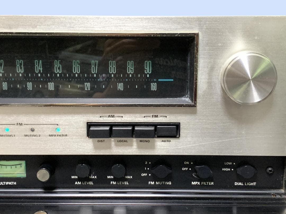 M7864 Accuphase FM/AMステレオチューナー T-100