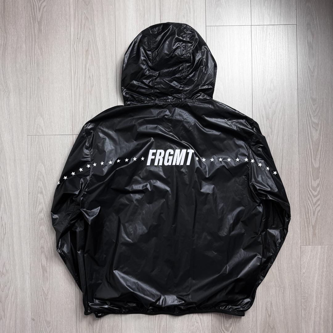 【新品☆高級モデル☆バックデザイン☆】モンクレール ナイロン ジップパーカー