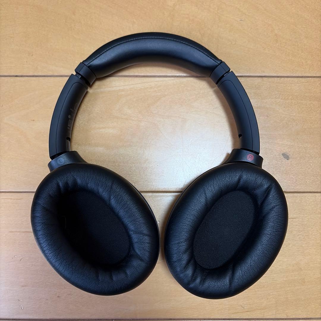 ソニーのワイヤレスノイズキャンセリングステレオヘッドセットWH-1000XM4