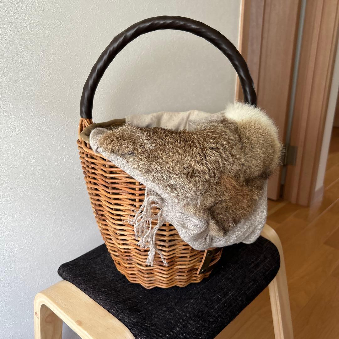 エバゴス籐製かごバッグ ファー付き