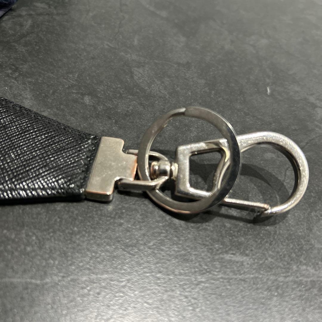 PRADA サフィアーノレザー　キーリング　2PP041 ブラック　黒