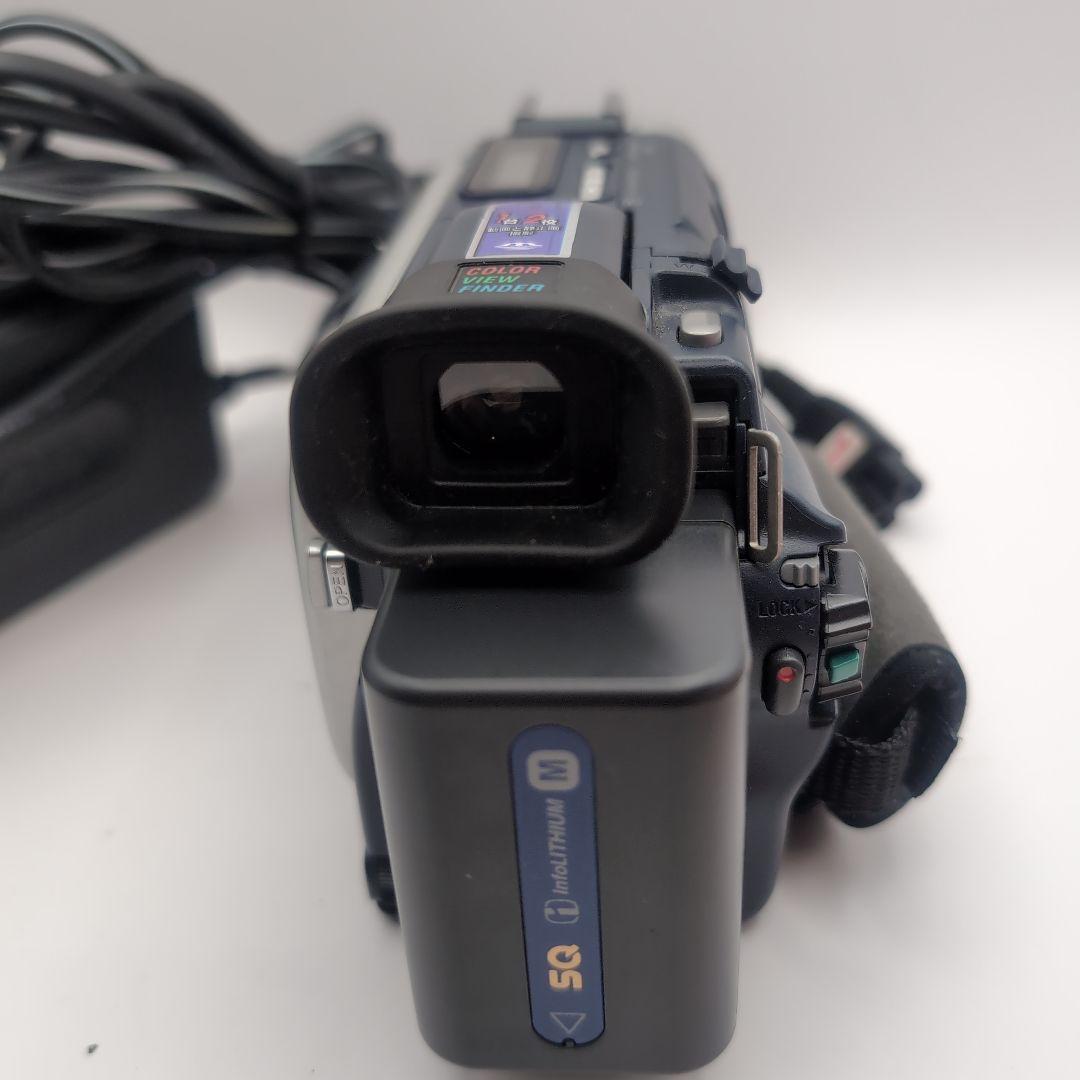 外観美品 miniDVのダビングに SONY ビデオカメラ DCR-TRV17