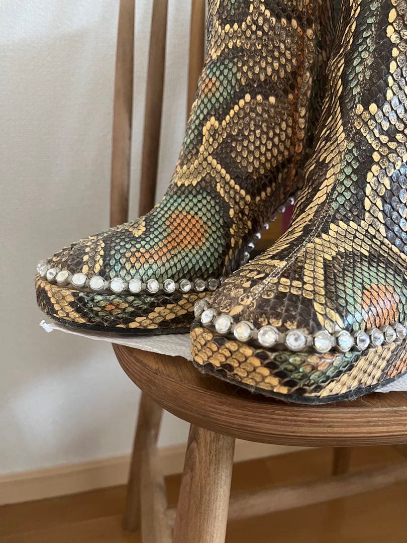 ☆虎馬☆　GUCCI パイソンブーツ　美品