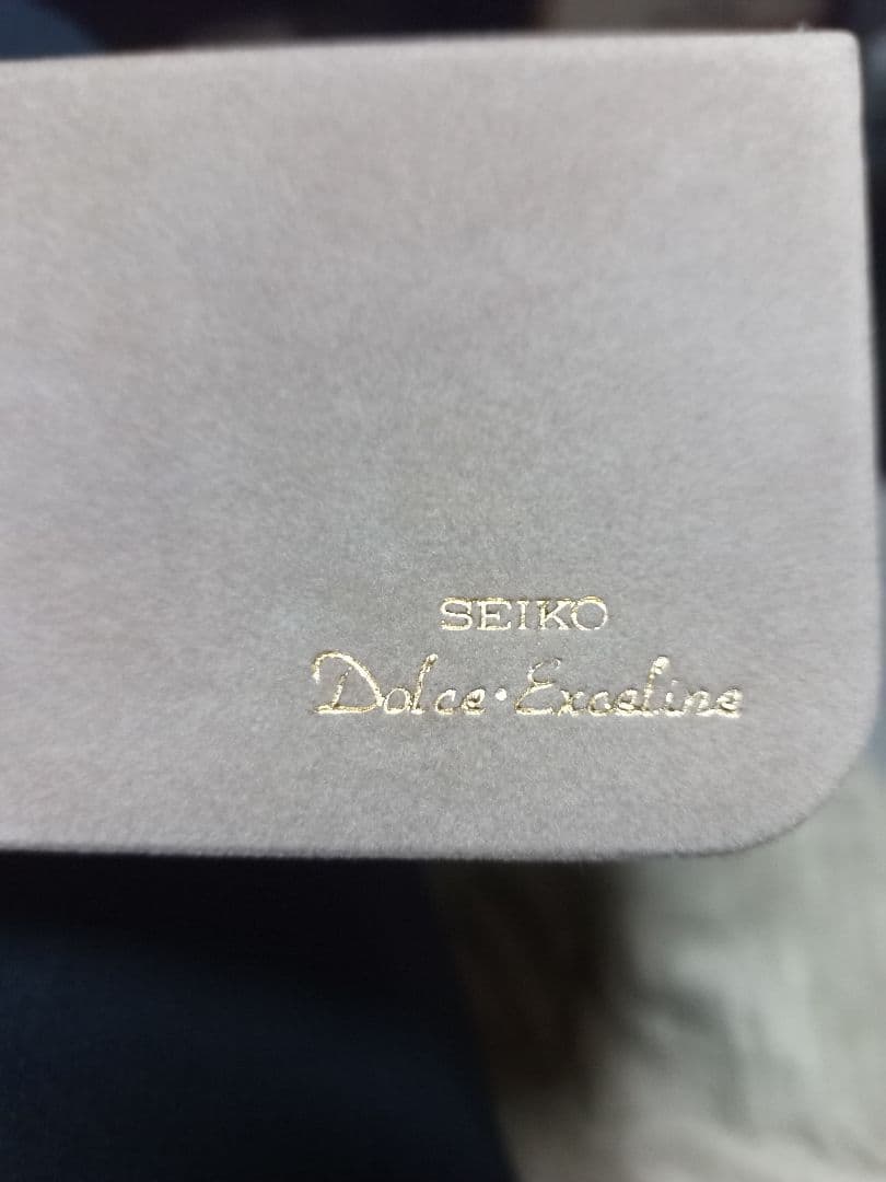 SEIKO Dolce-Exquisite ゴールド レザー