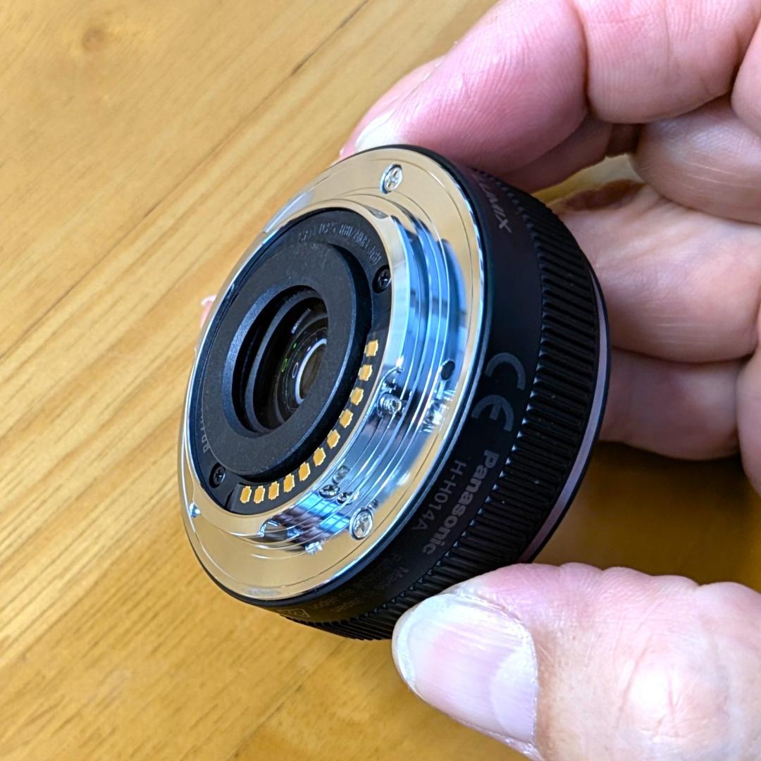 LUMIX H-H014A-K 単焦点レンズ 14mm F2.5 Φ46