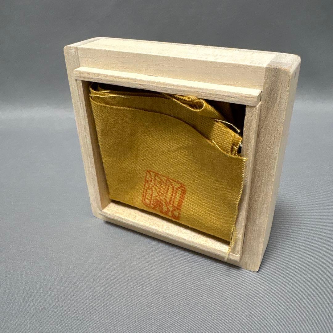 志村観行　猫闇に百合　翼どくろは愛を語る図盃