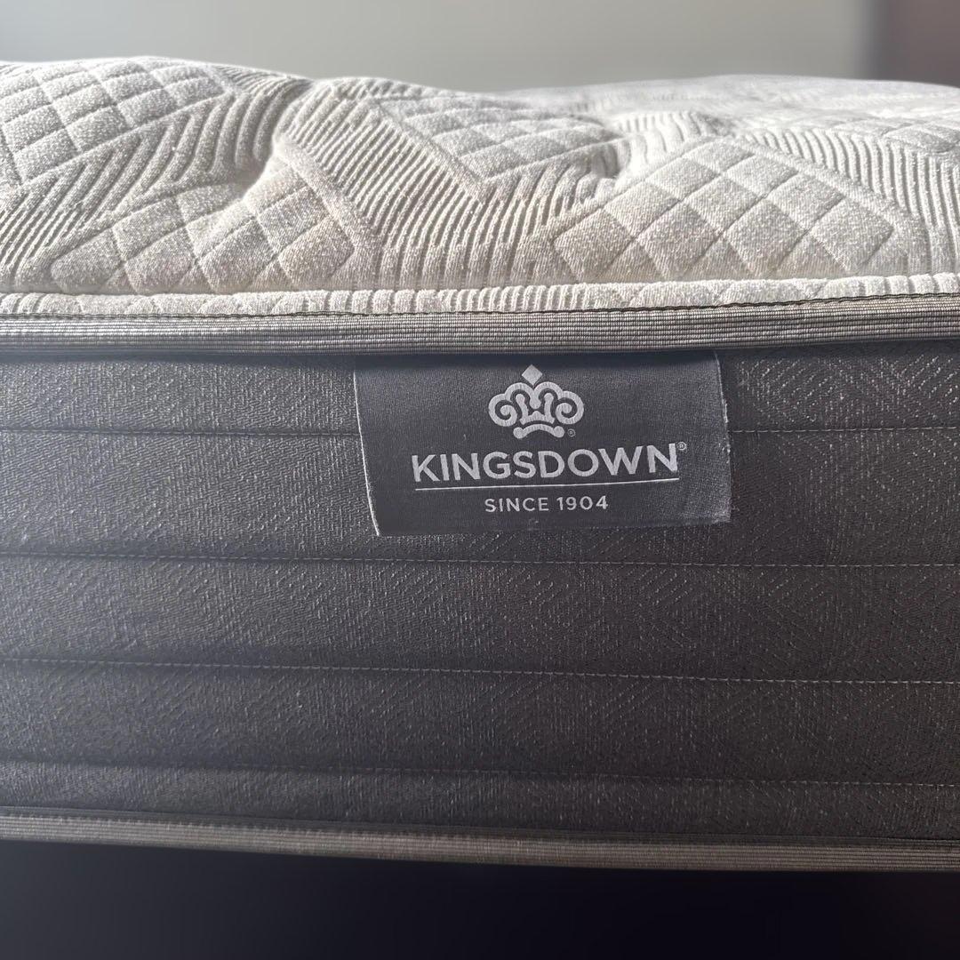 無垢材ベッドフレーム Kingsdown マットレス セット　セミダブル　レトロ