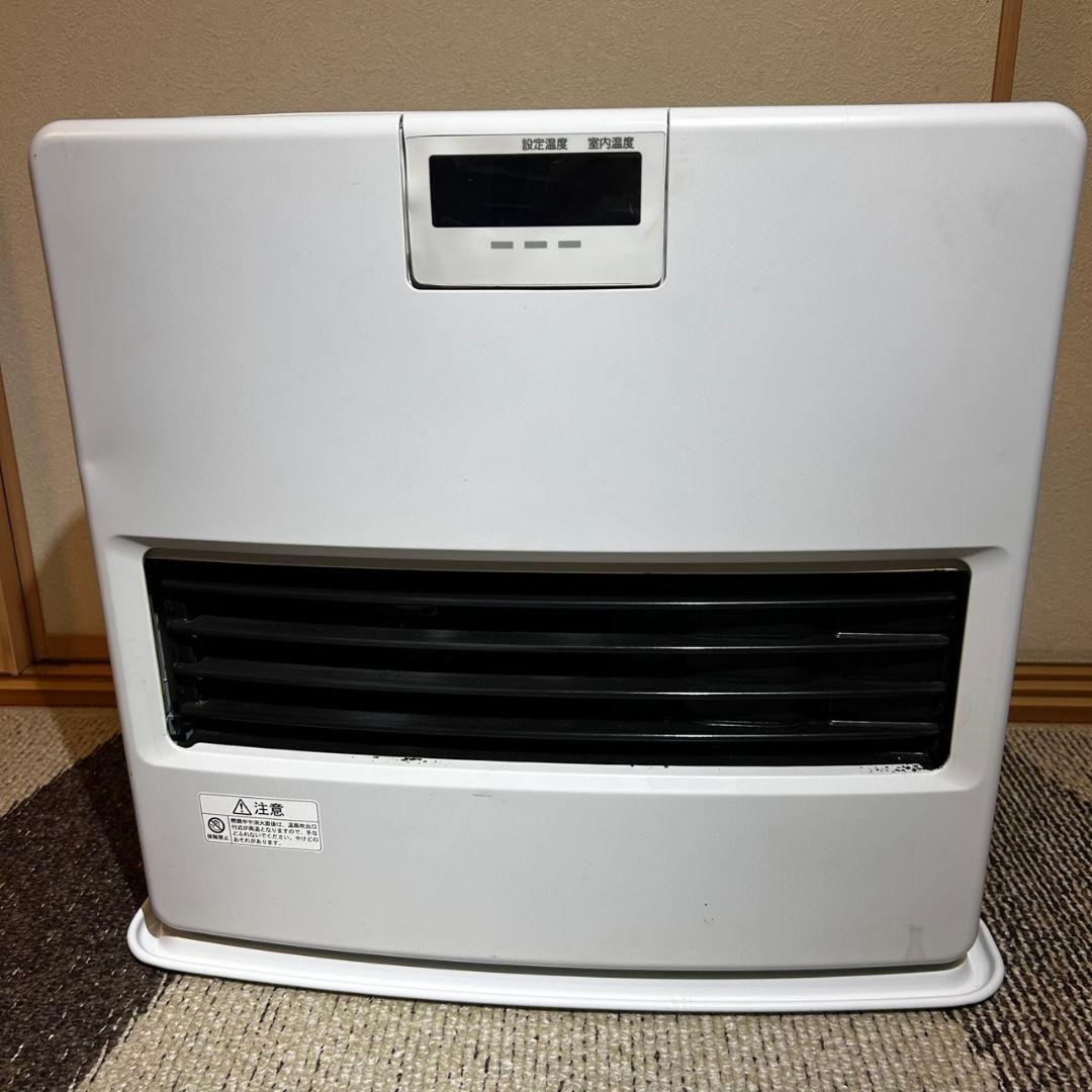 美品コロナ　CORONA 石油ファンヒーター 12畳 FH-VX4620BY-W