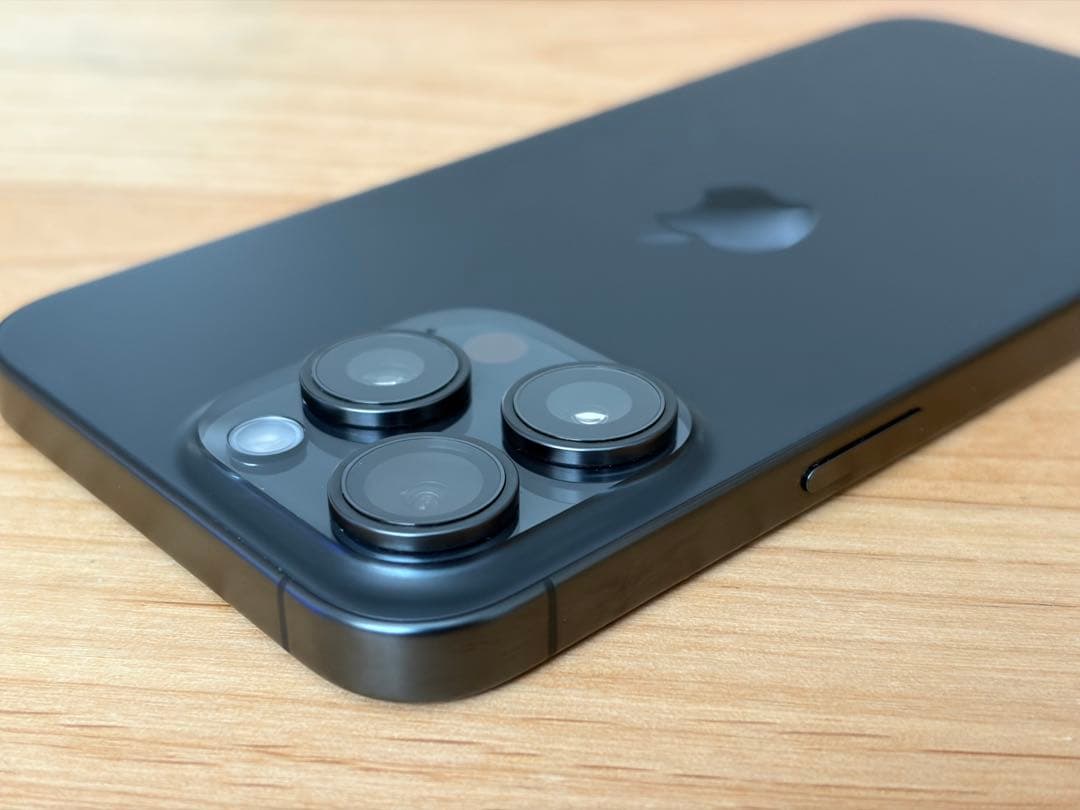 【美品】iPhone15 Pro Max 256gb