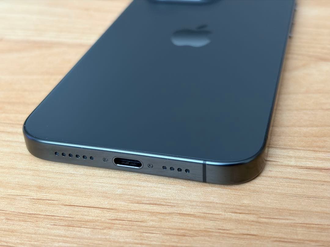 【美品】iPhone15 Pro Max 256gb