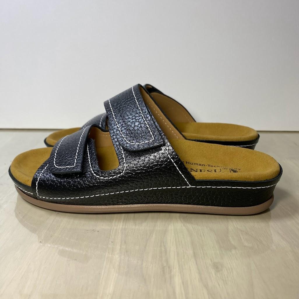 新品 23㎝ 009B ベネッシュ BENESU 外履きサンダル 黒 ベネシュ