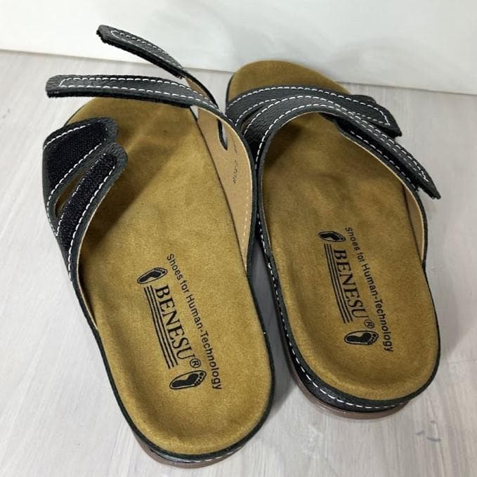 新品 23㎝ 009B ベネッシュ BENESU 外履きサンダル 黒 ベネシュ