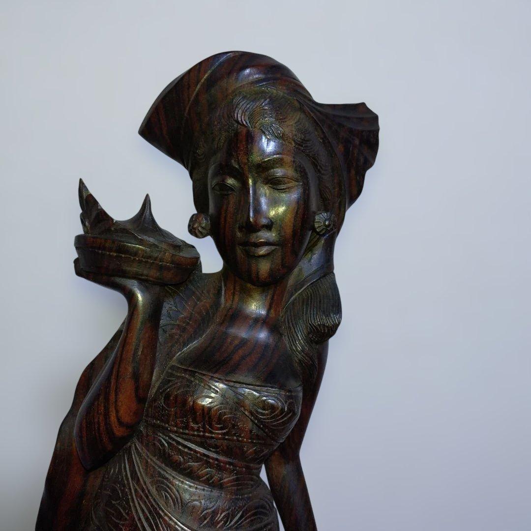 バリ　島　木彫　人形