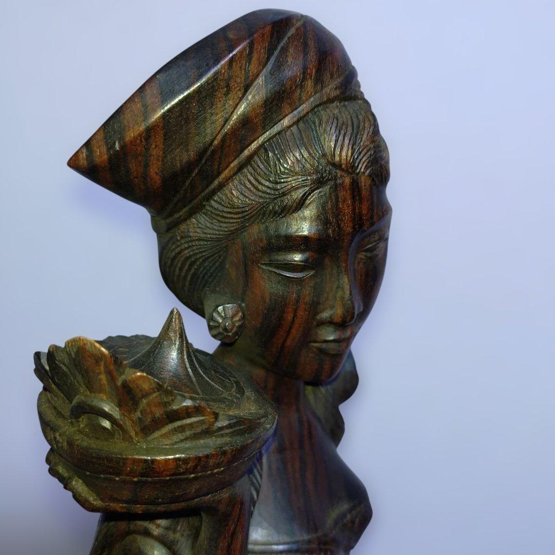 バリ　島　木彫　人形