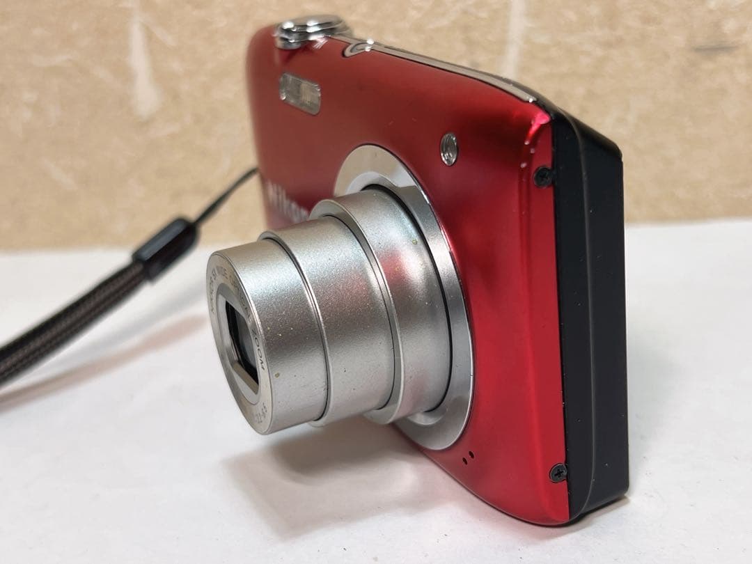 NIKON COOLPIX A100 デジタルカメラ レッド