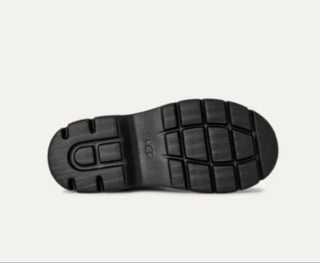 新品UGG Calimuze Ultra Mini 25cm 黒