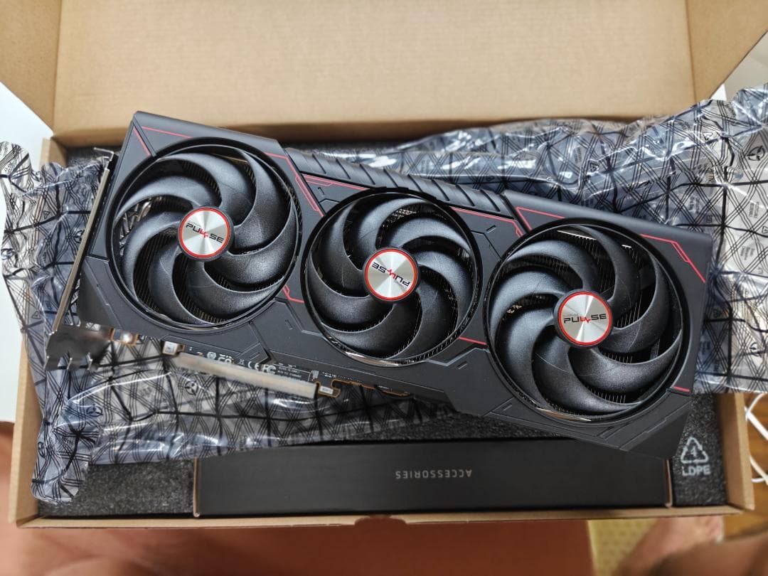 グラフィックボード・グラボ・ビデオカード Sapphire Pulse RX 9070 XT