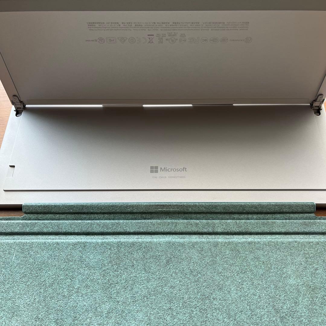 S*n様 ペン&タイプカバー付きマイクロソフトサーフェスプロ4 corei525